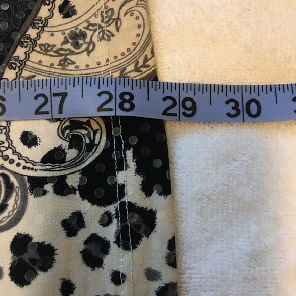 Cato artsy print top size 18/20W. Cowl neck, sequins, long sleeve, date night. - Picture 10 of 10